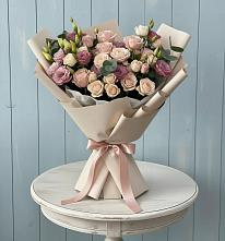 Букет цветов из:  Розы и Лизиантусы #REPLACE_PRED# Алексеевском