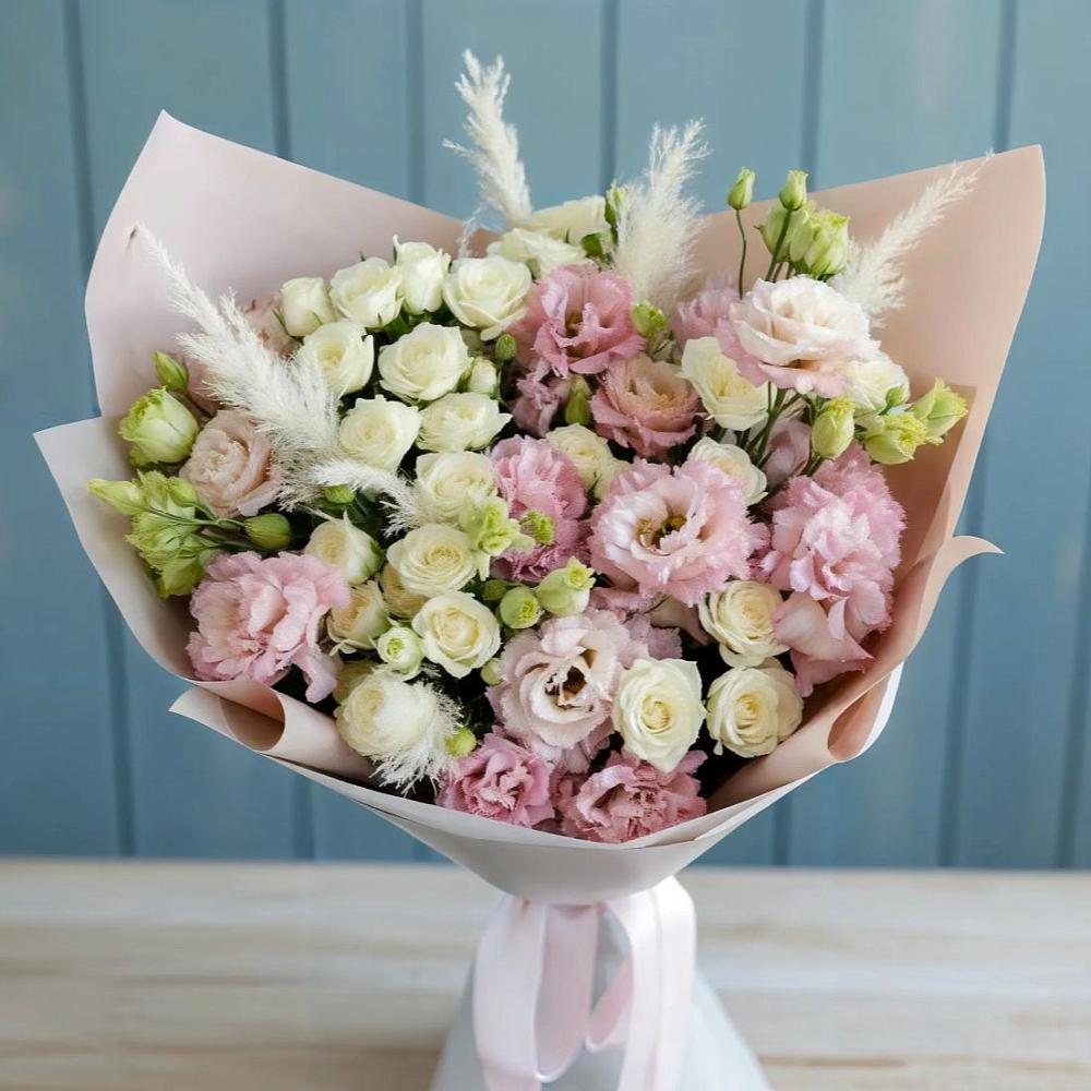 Букет цветов из: Альстромерии и Розы в Алексеевском