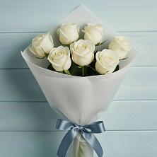Букет 7 Белых роз Эдлесс Лав в Алексеевском
