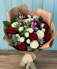 Букет цветов из:  Розы и Альстромерии в Алексеевском