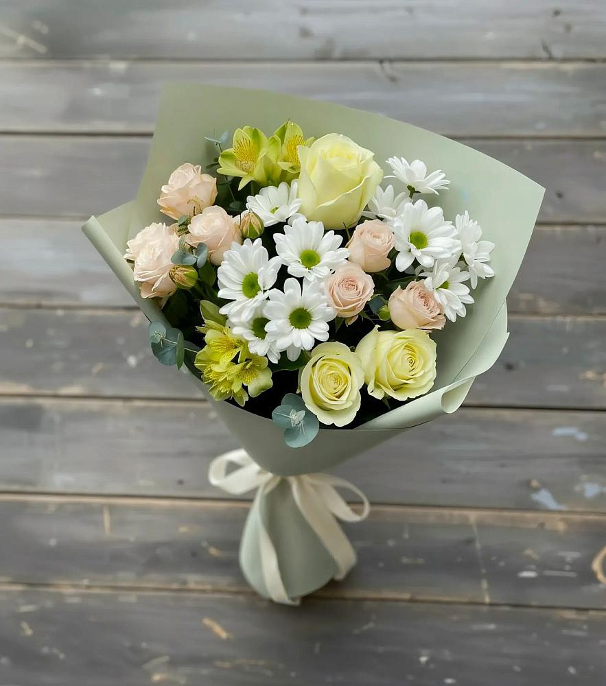 Букет цветов из: Альстромерии, Розы и Хризантемы в Алексеевском