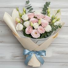 Букет цветов из:  Лизиантусы в Алексеевском