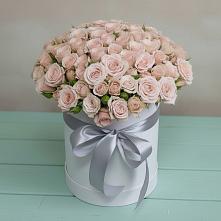 Цветочная композиция из Розы в шляпной коробке в Алексеевском