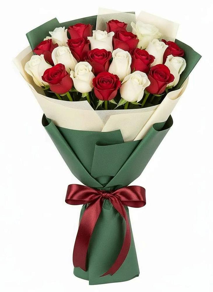 Букет Микс из красных и белых роз в Алексеевском