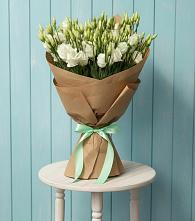 Букет цветов из:  Лизиантусы в Алексеевском