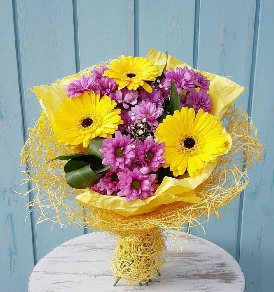 Букет цветов из: Хризантемы и Герберы в Алексеевском