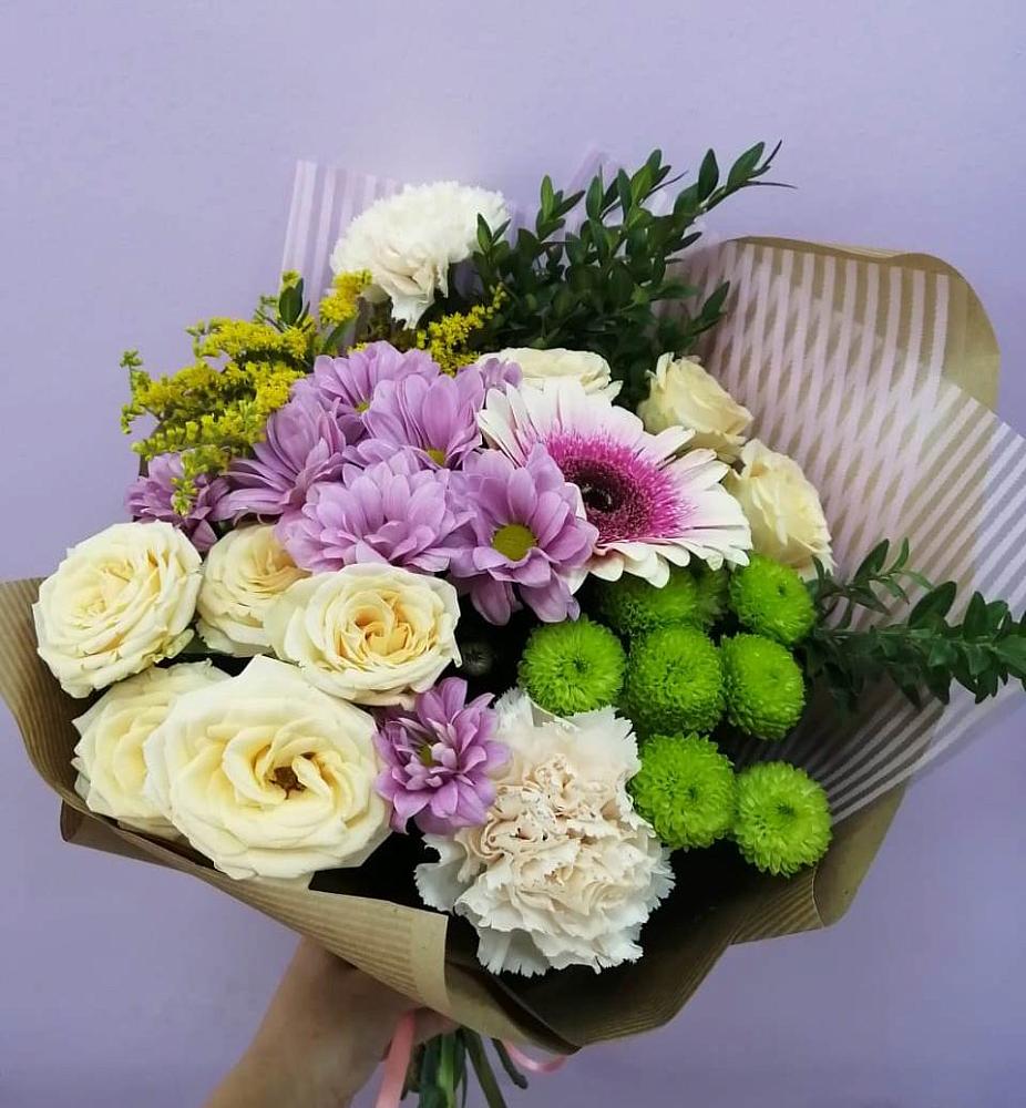 Букет цветов из: Хризантемы, Розы, Гвоздики и Герберы в Алексеевском