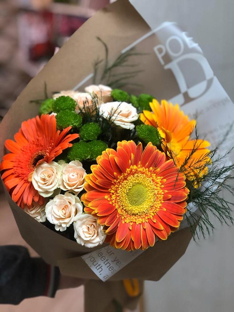 Букет цветов из: Герберы, Хризантемы и Розы в Алексеевском