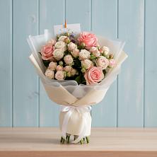 Букет цветов из:  Розы в Алексеевском