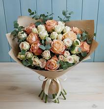 Букет цветов из:  Альстромерии и Розы в Алексеевском