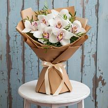 Букет цветов из:  Орхидеи и Розы в Алексеевском