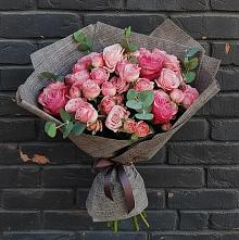 Букет цветов из:  Розы #REPLACE_PRED# Алексеевском