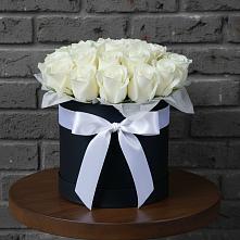 Цветочная композиция из Розы в шляпной коробке в Алексеевском