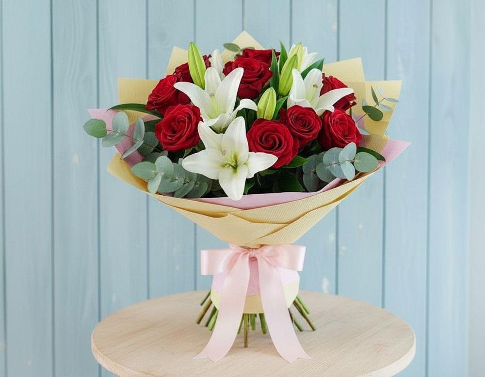 Букет цветов из: Лилии и Розы в Алексеевском